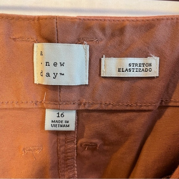 A New Day Elasticized Pants in Warm Brown - Picture 5 of 5